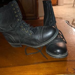 WOMENS BLACK COMBAT STYLE BOOTS